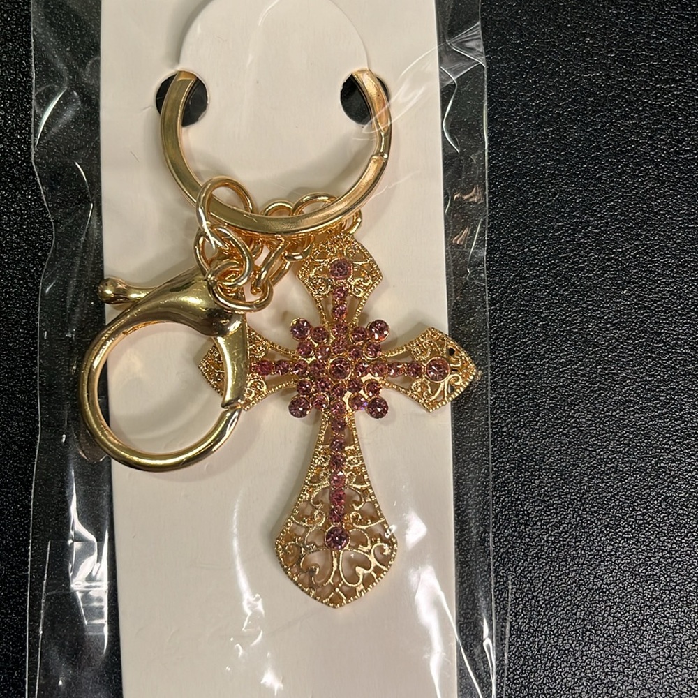 BAG CHARMS OR KEY CHAIN NWT ❗️GOLD TONE.(winner’s choice)✨✨1 per bid ❗️ - Picture 4 of 5